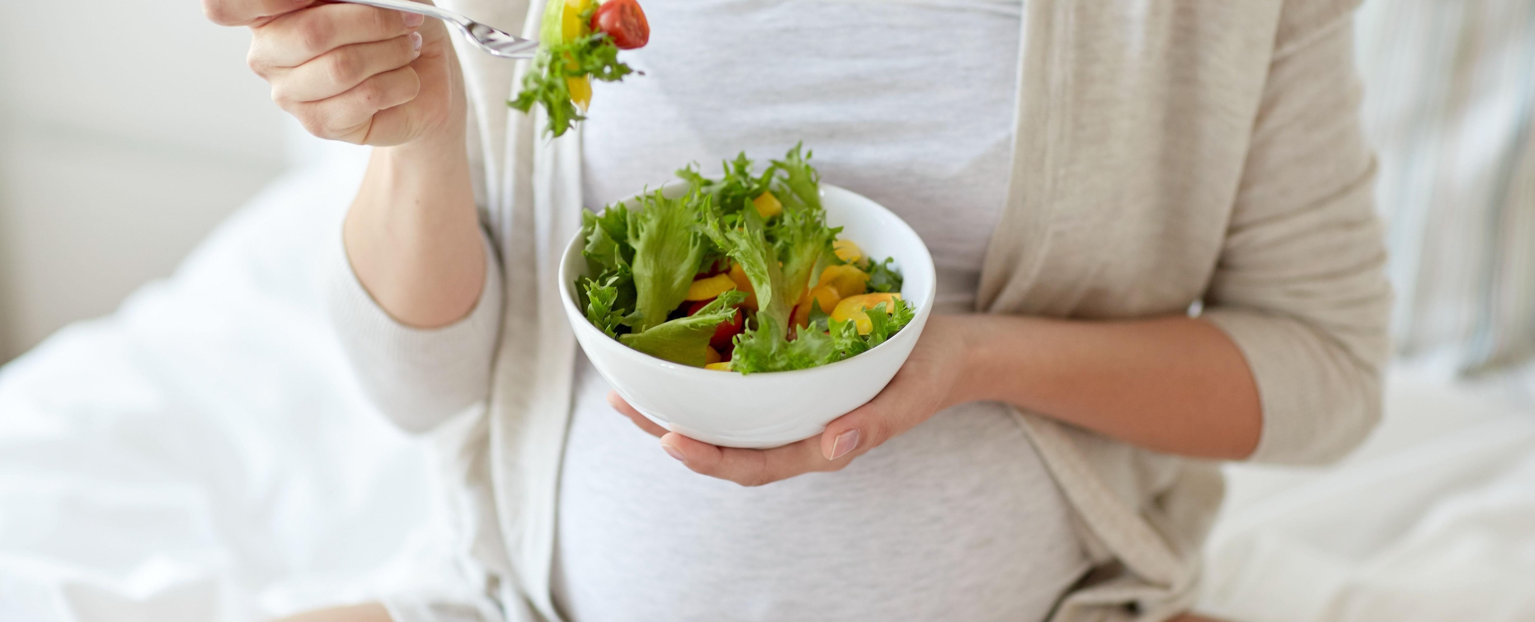 pregnant woman eating